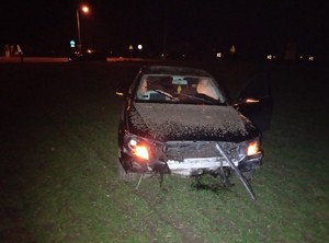 Uszkodzone auto pijanego kierowcy